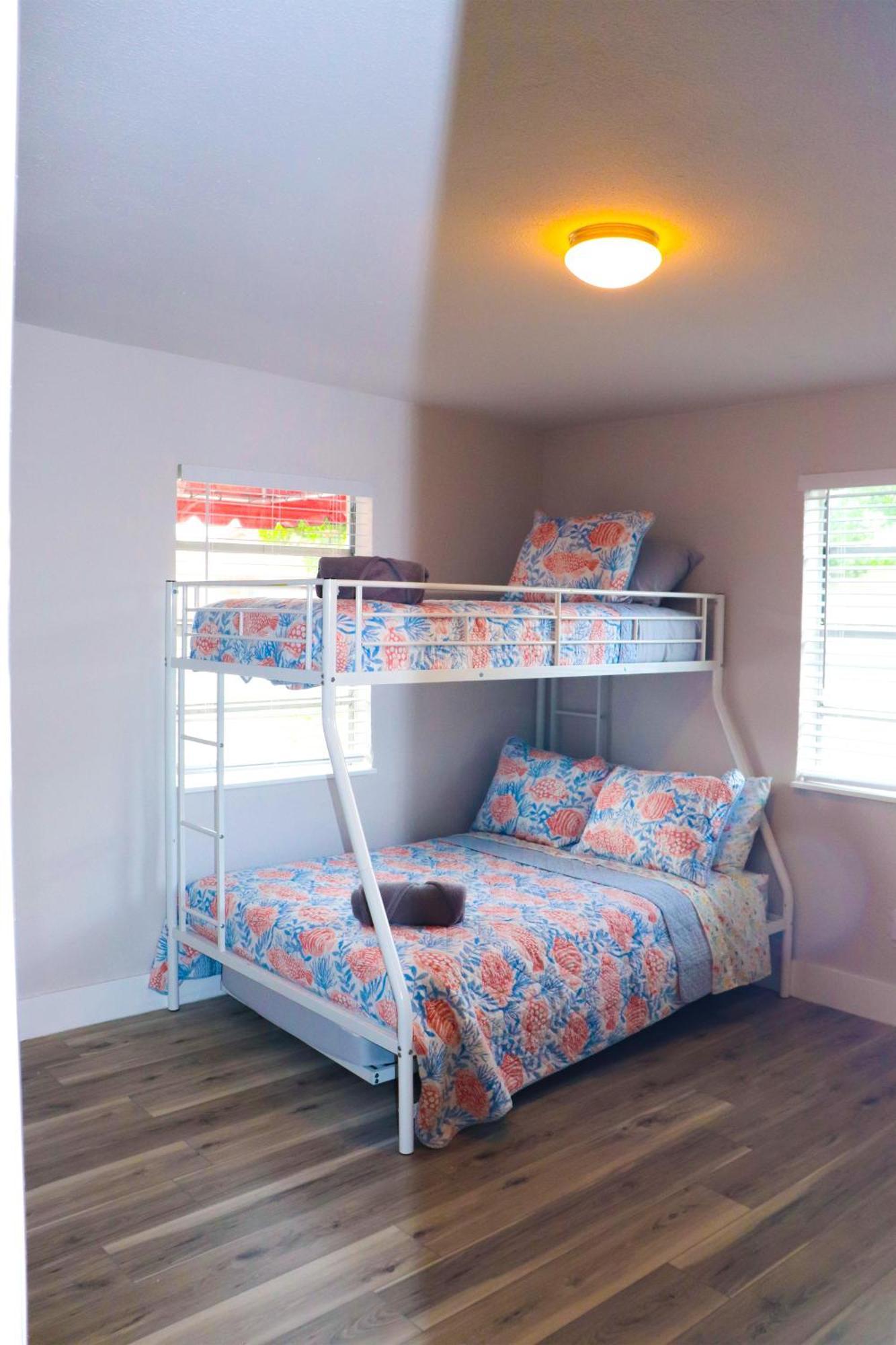 Flamingo Beach House 데이니아 비치 외부 사진